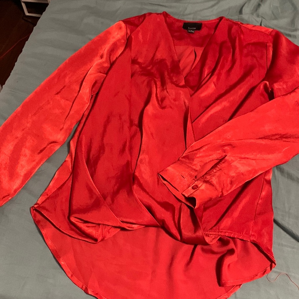 Bright shiny top